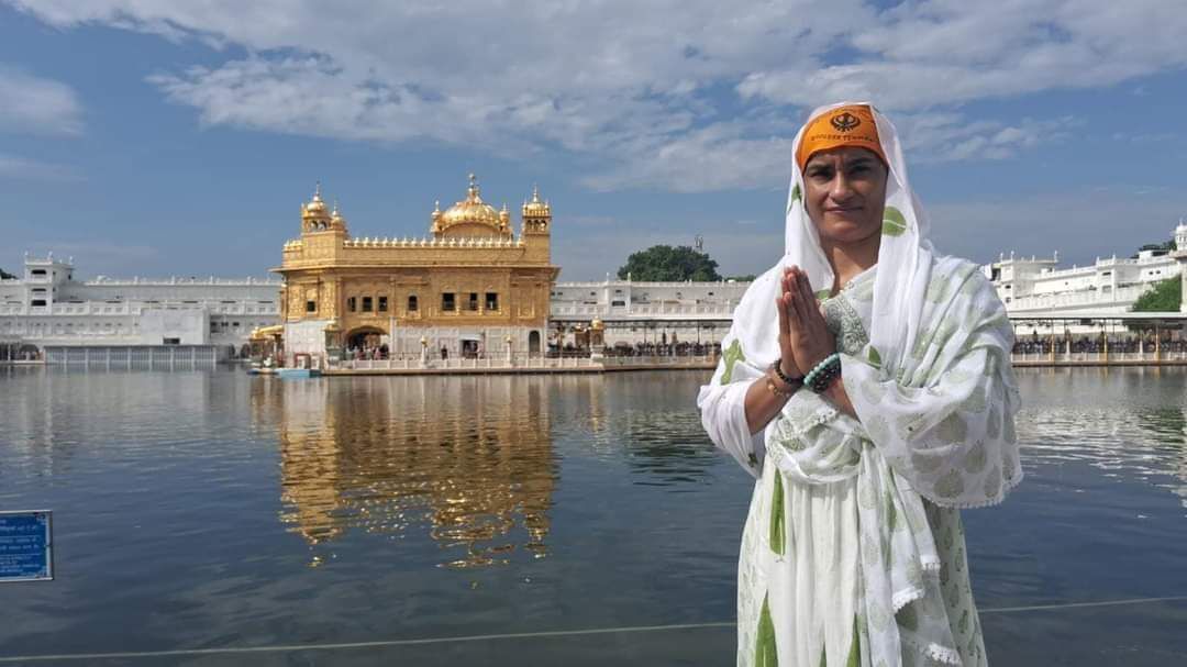 à¨µà¨¿à¨¨à©‡à¨¸à¨¼ à¨«à©‹à¨—à¨¾à¨Ÿ à¨¨à©‚à©° à¨¸à©à¨°à©€ à¨…à©°à¨®à©à¨°à¨¿à¨¤à¨¸à¨° à¨¸à¨¾à¨¹à¨¿à¨¬ à¨µà¨¿à¨–à©‡ à¨¸à¨¿à©±à¨– à¨ªà©°à¨¥ à¨µà©±à¨²à©‹à¨‚ à¨µà©±à¨¡à¨¾ à¨¸à¨¨à¨®à¨¾à¨¨