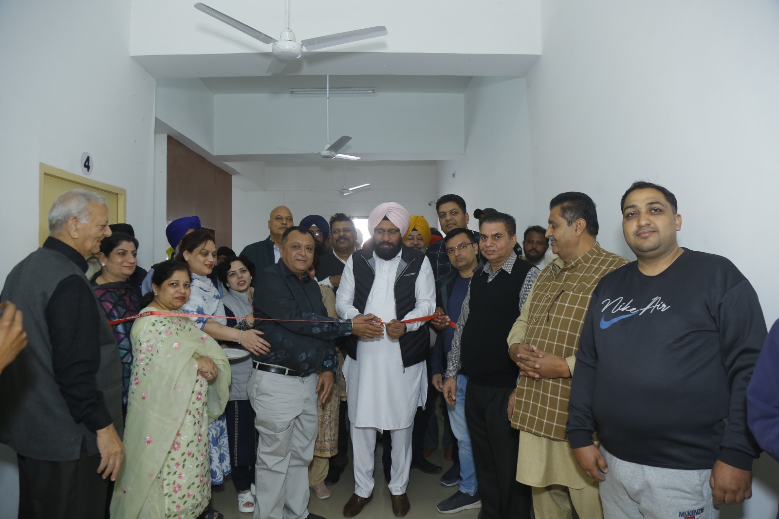 लायंस क्लब करतारपुर ने मेगा आंखों का मुफ्त चेकअप एवं ऑपरेशन कैंप  लगाया