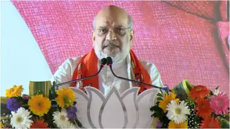Amit shah targets Congress on muslim reservation and corruption in jharkhand