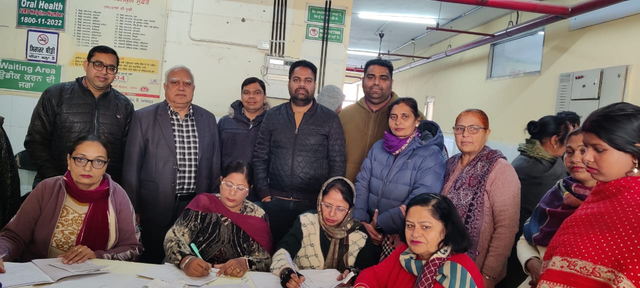 बढ़ती जनसंख्या पर नियंत्रण और परिवार नियोजन में पुरुषों की भागीदारी बढ़ाने के लिए स्वास्थ्य विभाग ने एनएसवी पखवाड़ा के तहत कैंप का आयोजन किया
