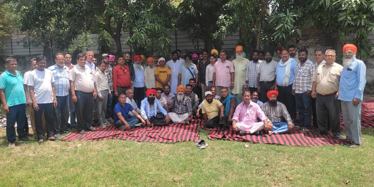 Monitoring Engineers Protest Outside Jalandhar Office Against Panchayatisation of Water Supply Schemes: Virdi