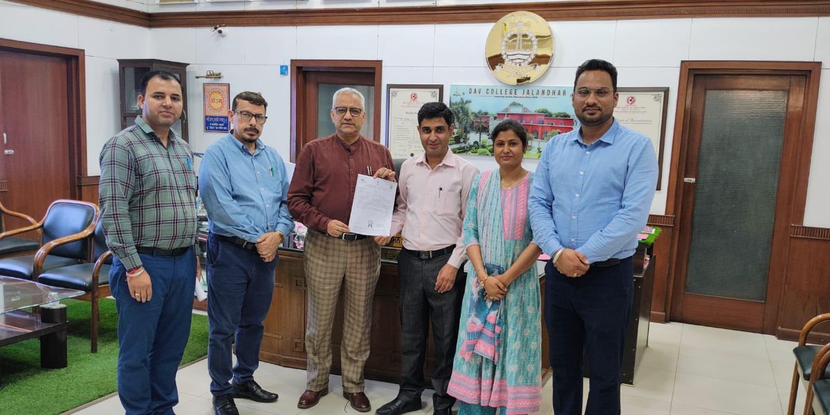 DAV College, Jalandhar Registers Patent for Solar-Based Hydrogen Production Technology