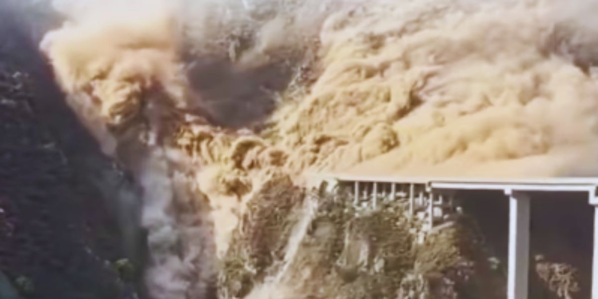 Newly Built Bridge Collapses in Chinaâ€™s Sichuan Province After Signs of Geological Instability