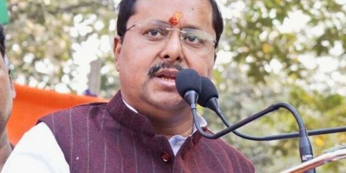 Nitin Nabin à¤•à¤¾ à¤•à¤¾à¤‚à¤—à¥à¤°à¥‡à¤¸ à¤ªà¤° à¤¹à¤®à¤²à¤¾: Mallikarjun Kharge à¤•à¥‡ à¤¬à¤¯à¤¾à¤¨ à¤ªà¤° à¤®à¤¾à¤‚à¤—à¥€ à¤®à¤¾à¤«à¥€, PM Narendra Modi à¤•à¥‹ à¤²à¥‡à¤•à¤° à¤¬à¤¢à¤¼à¤¾ à¤µà¤¿à¤µà¤¾à¤¦