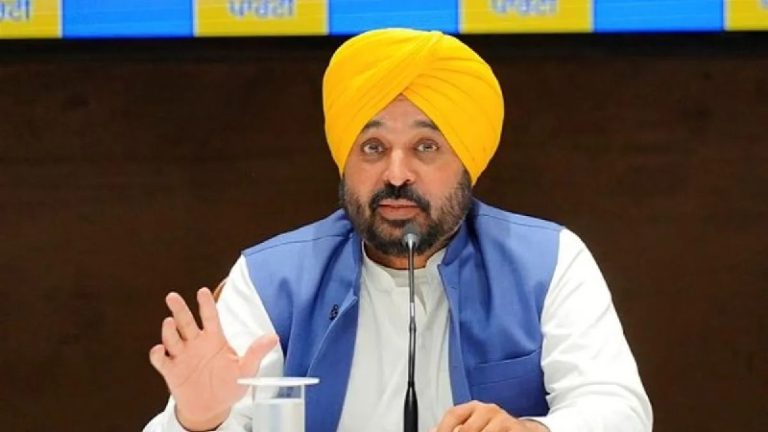 Read more about the article पंजाब कैबिनेट में बड़ा फेरबदल: सीएम भगवंत मान ने 5 नए मंत्रियों को शामिल किया