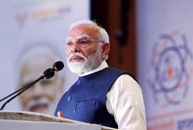 Read more about the article प्रधानमंत्री मोदी वाराणसी में हवाईअड्डा और विकास परियोजनाओं का शुभारंभ करेंगे