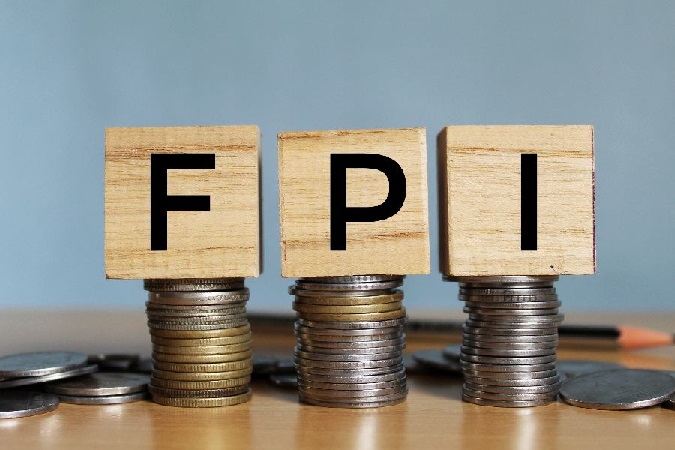 Foreign investors withdraw $10.2 billion from indian equities