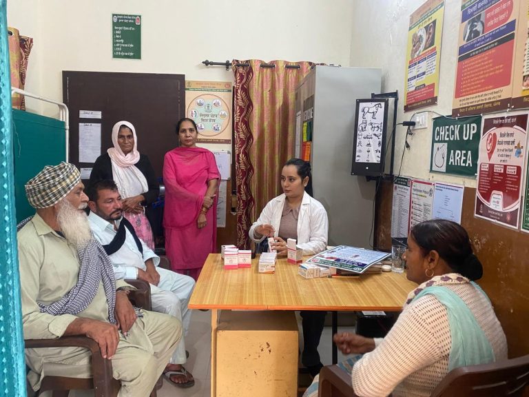 Read more about the article ਵਧ ਰਹੀ ਸ਼ੂਗਰ ਦੀ ਬੀਮਾਰੀ ਤੋਂ ਬਚਣ ਲਈ ਕੀਤਾ ਜਾਗਰੂਕ -ਡਾ.ਰਿਚਰਡ ਓਹਰੀ