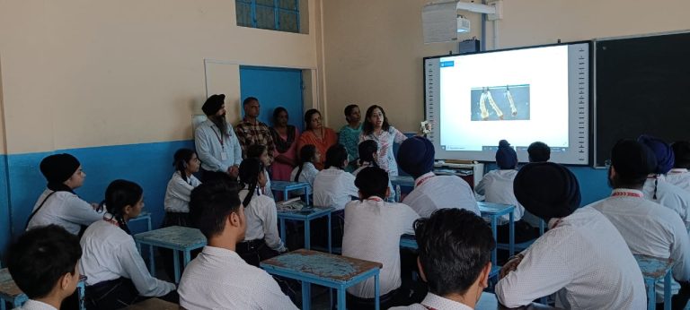 Read more about the article ਕਾਲਾ ਬੱਕਰਾ ਹਸਪਤਾਲ ਦੀਆਂ ਸਿਹਤ ਟੀਮਾਂ ਨੇ ਕੀਤਾ ਡੇਂਗੂ ਬੁਖਾਰ ਤੇ ਡੇਂਗੂ ਲਾਰਵਾ ਤੋਂ ਜਾਗਰੂਕ