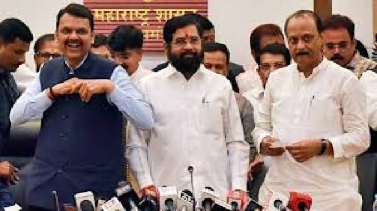 Read more about the article महाराष्ट्र में मुख्यमंत्री पद की घोषणा टली, विभागों पर आम सहमति बनाने में जुटा भाजपा-शिवसेना-एनसीपी गठबंधन