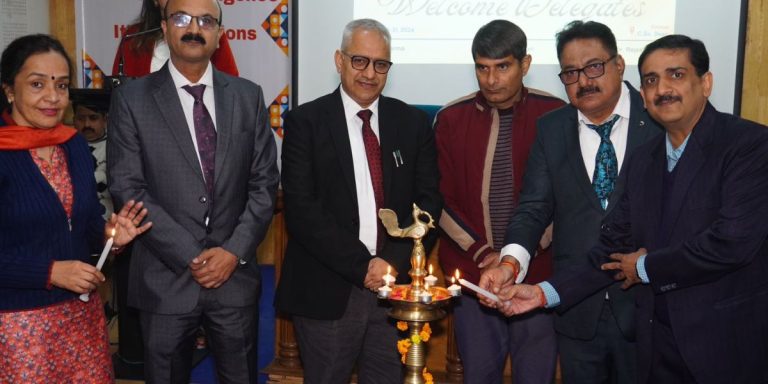 Read more about the article डीएवी कॉलेज, जालंधर में छह दिवसीय फैकल्टी डिवलपमेंट प्रोग्राम का हुआ शुभारंभ।