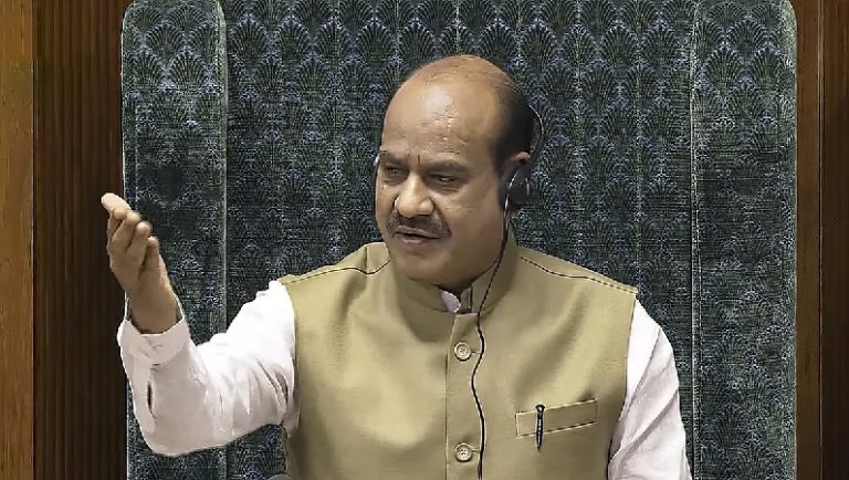 Read more about the article सदन में व्यवधान के बीच ओम बिरला की चेतावनी, लोकसभा की कार्यवाही रविवार को आयोजित होगी