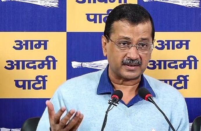 Read more about the article तिहरे हत्याकांड पर अरविंद केजरीवाल का तीखा हमला, केंद्र सरकार को ठहराया जिम्मेदार
