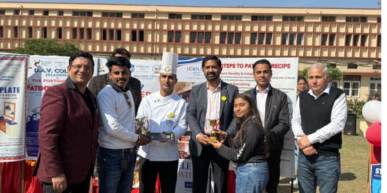 Read more about the article डीएवी कॉलेज जालंधर में एसएडब्लूसी वंडरशेफ़ 3.0 कुकिंग उत्सव में स्वाद और रचनात्मकता का भव्य संगम