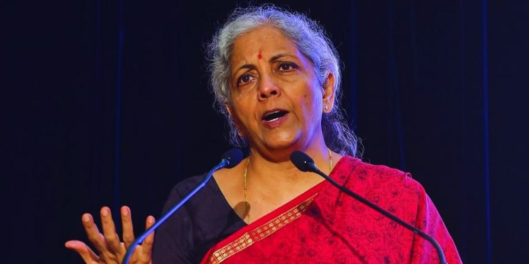 Read more about the article 12 लाख तक की आय पर नहीं लगेगा टैक्स – निर्मला सीतारमण ने किया ऐतिहासिक ऐलान |