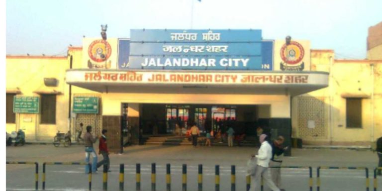 Read more about the article जलंधर रेलवे स्टेशन पर सुरक्षा बढ़ी, CCTV और डॉग स्क्वाड तैनात