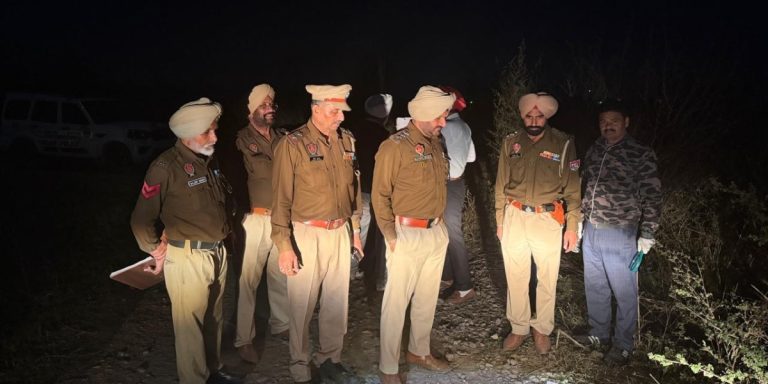 Read more about the article महितपुर सरपंच हमला मामले में बड़ी सफलता; पुलिस मुठभेड़ में मुख्य आरोपी गिरफ्तार, हथियार बरामद